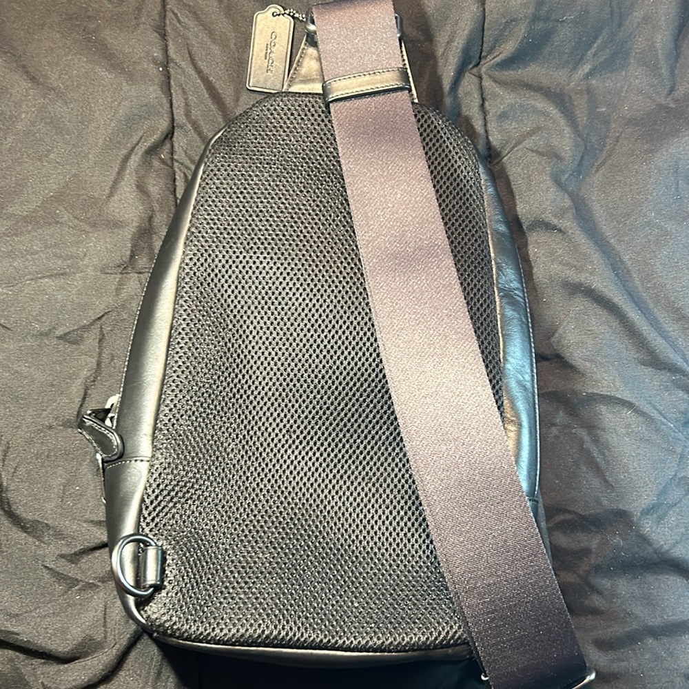 Coach Charles Pack - Picture 4 of 5